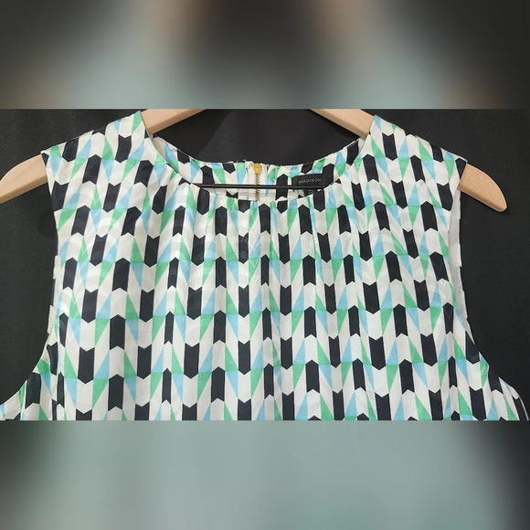 Green Blue Geometric Womens Silk Blend Top Size L Eclectic Artsy Contemporary - Picture 2 of 7